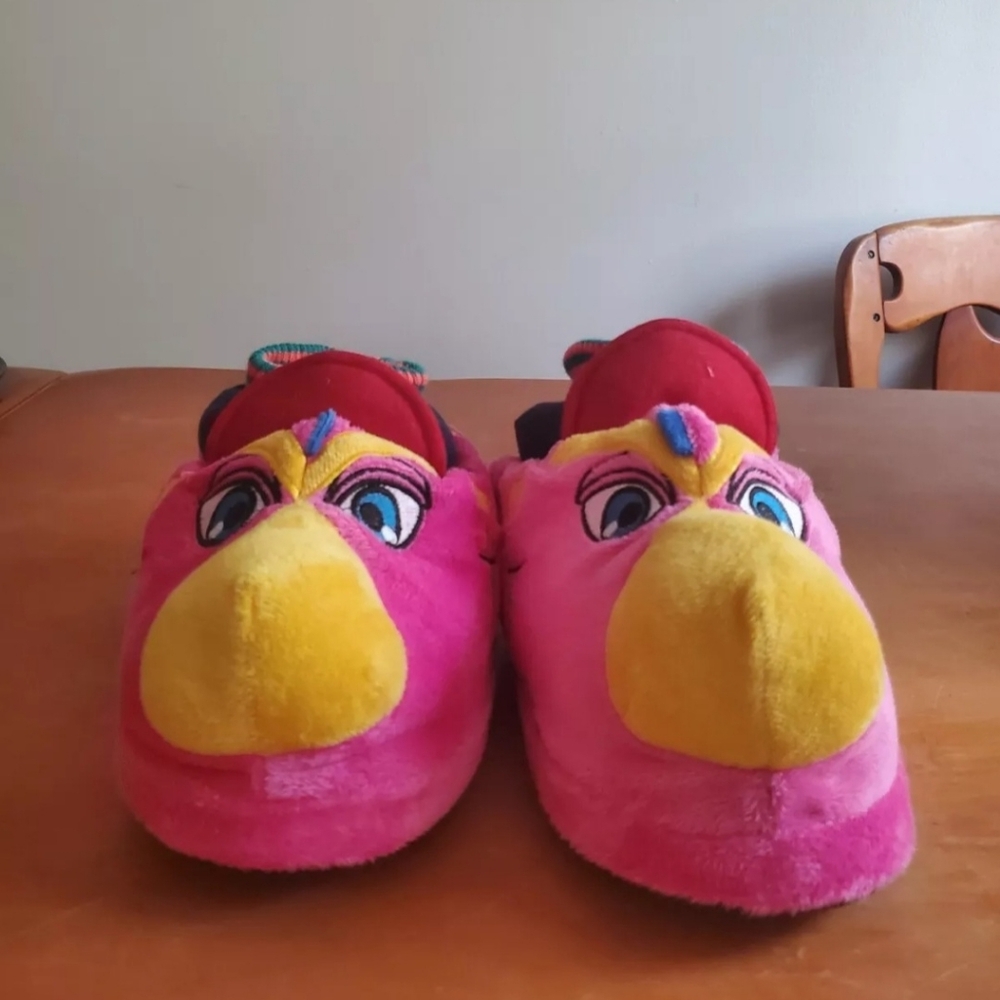 Cleveland Indians Mascot Slider Slippers Rare Chief Wahoo Logo Pink Soft Fuzzy